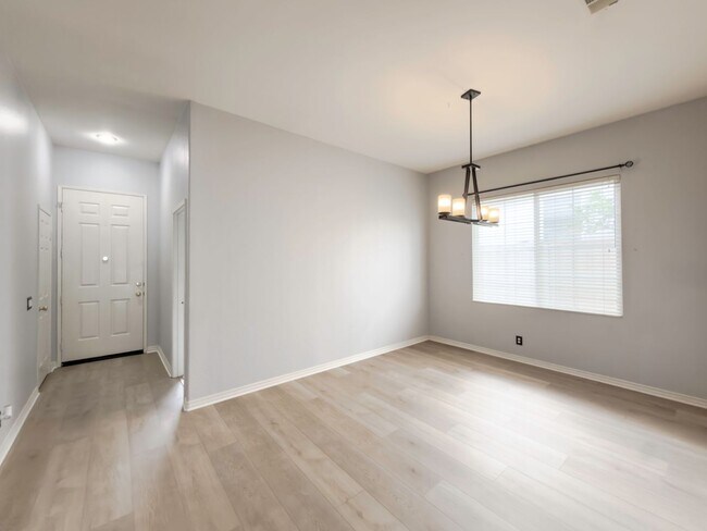 Foto del edificio - COMING SOON! Cute, Single Story Home For Rent In Temeku Hills!