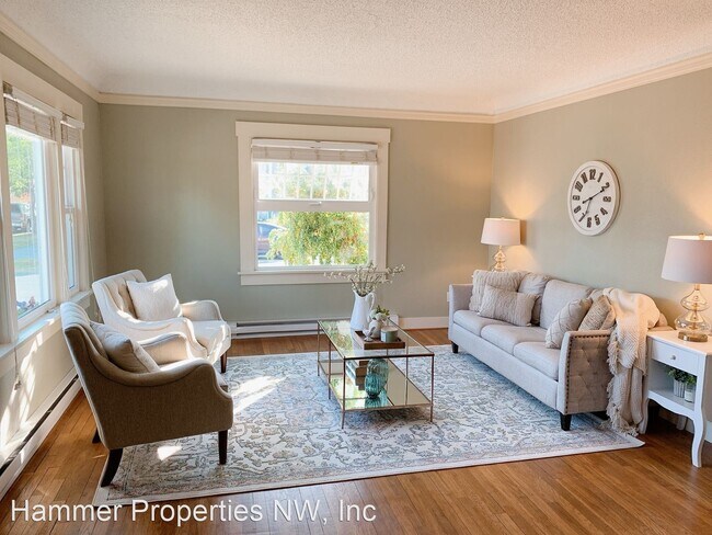 Foto del edificio - 3 br, 1 bath House - 2201 Washington Street