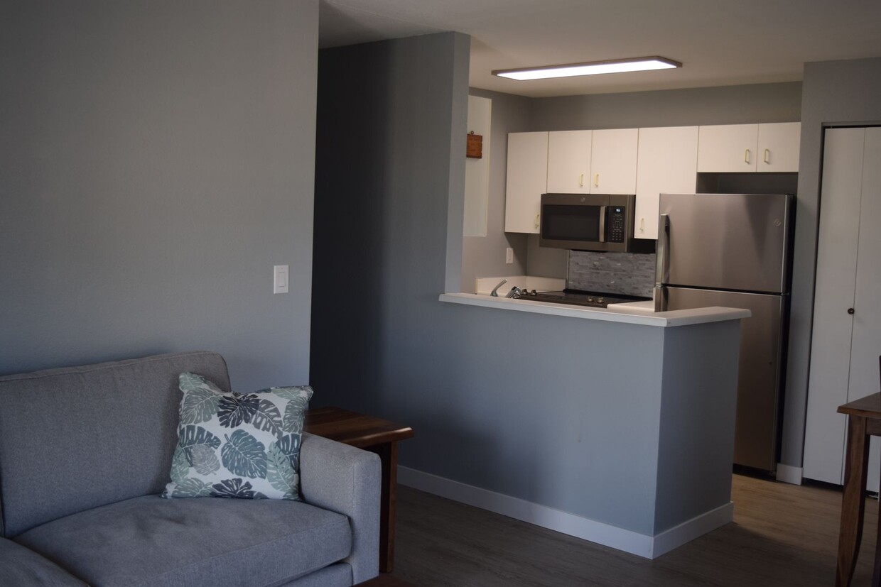 Primary Photo - Southpointe - Upstairs 2 bedroom 1.5 bath ...