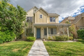 Building Photo - 27594 Sunny Creek Dr