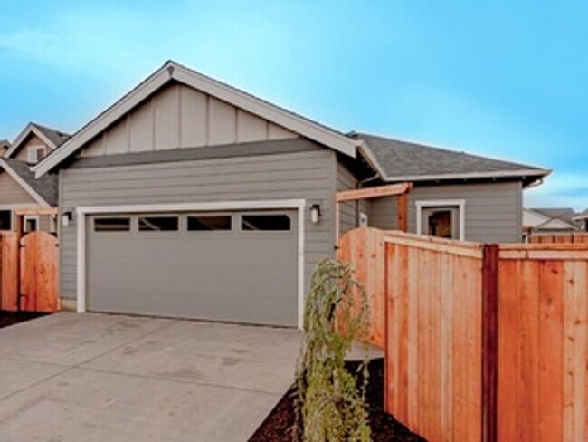 Foto del edificio - 3530 NE Hembree St