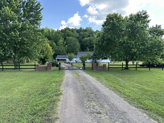 Building Photo - 1268 Toms Creek Rd