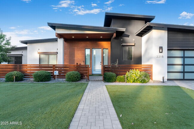 Foto del edificio - 2215 N 38th Way