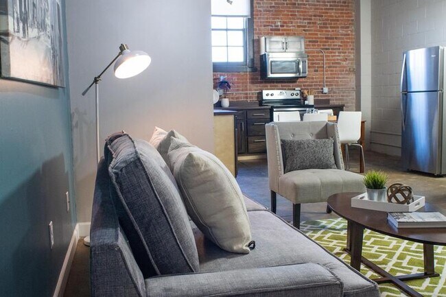 Foto del edificio - 402 E 4th St