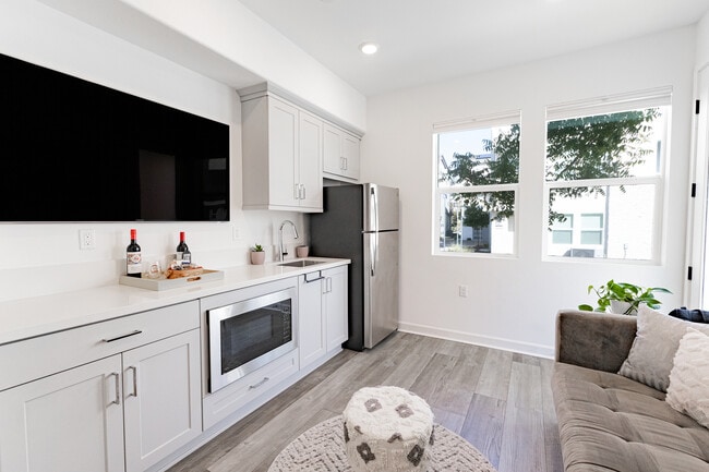 Building Photo - 10405 Galen Way