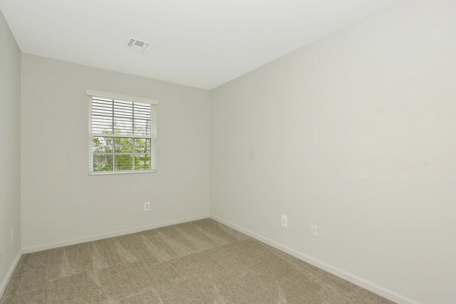 Foto del edificio - Zen Long Island at West Babylon 55+ Community
