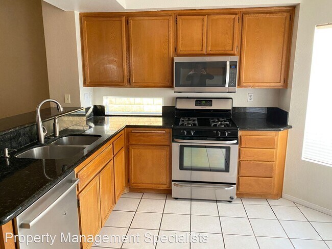 Building Photo - 3 br, 2.5 bath House - 3014 Sleepy Hollow St