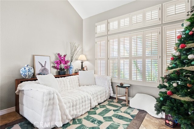 Building Photo - 6933 Stanislaus Pl