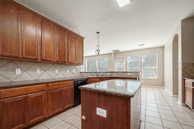 Foto del edificio - 2118 Long Trail Path Ct