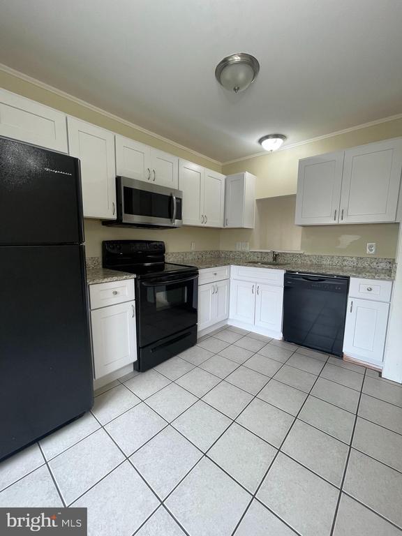 Building Photo - 405 Windsor Ridge Ct