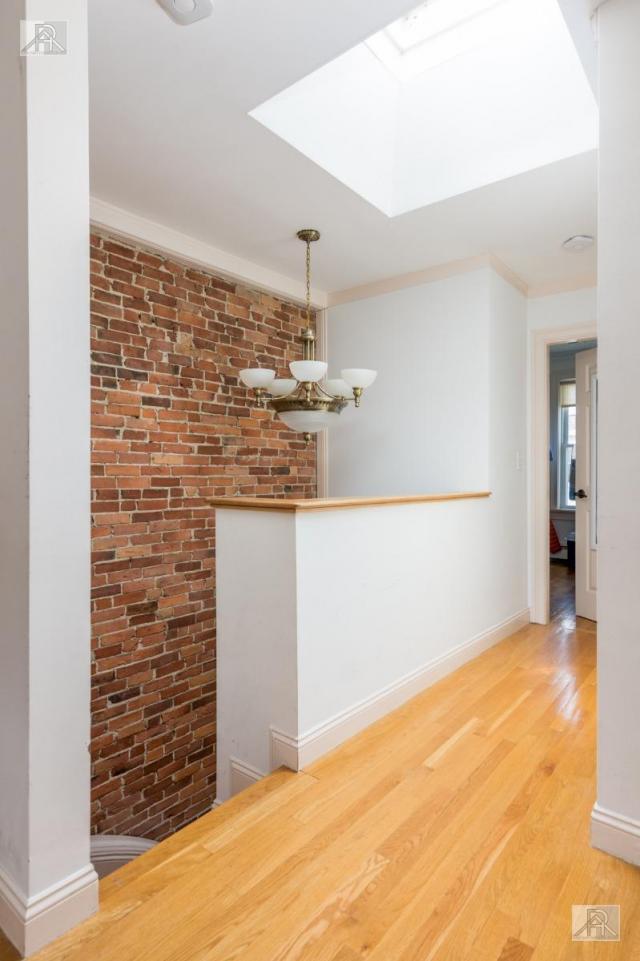 Building Photo - 2 bedroom in Boston MA 02127