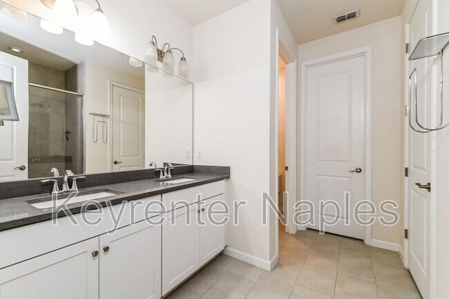Building Photo - 4721 Arboretum Cir