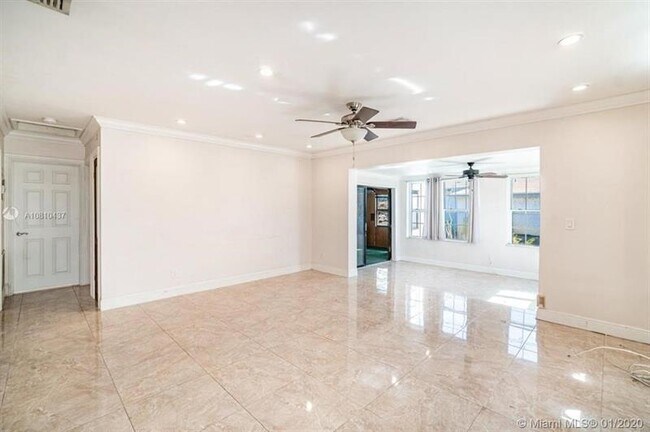 Building Photo - 611 NW 39th St