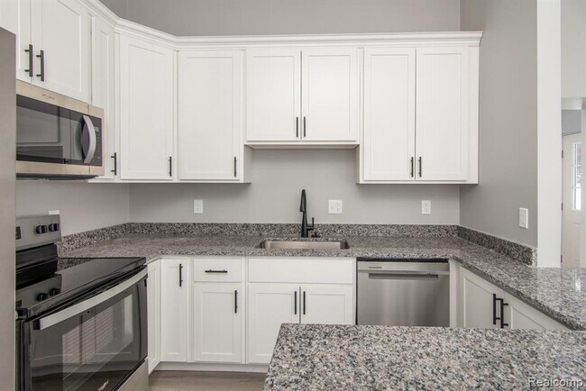 Foto del edificio - 2455 Crumb Rd