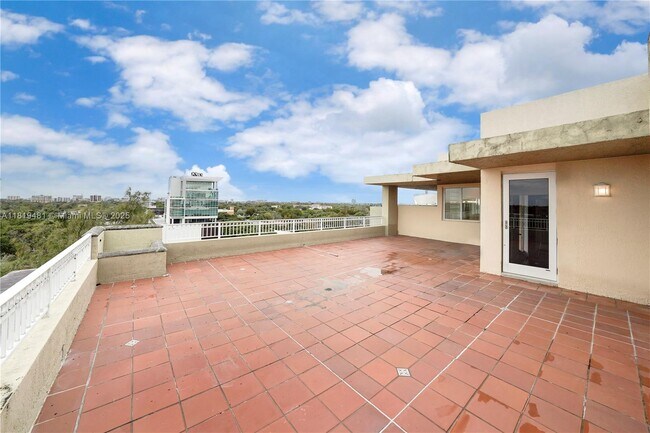 Foto del edificio - 1650 Coral Wy
