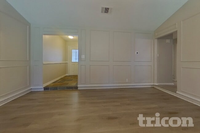 Building Photo - 6408 Alta Vista Dr
