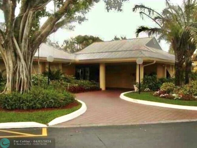 Foto del edificio - 4451 Treehouse Ln