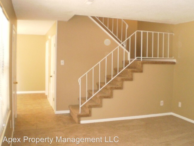 Foto del edificio - 428 Cross Creek Rd