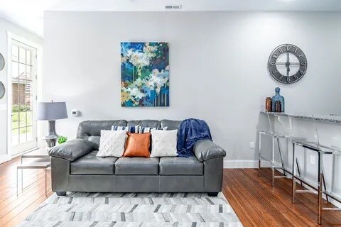 Foto del edificio - 1033 Keenan Ct