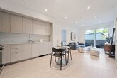 Foto principal - 5851 W 88th St