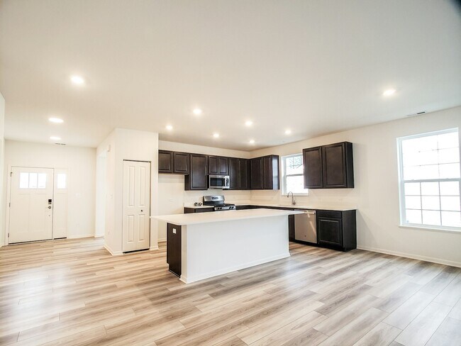 Foto del edificio - 14337 Clover Ave