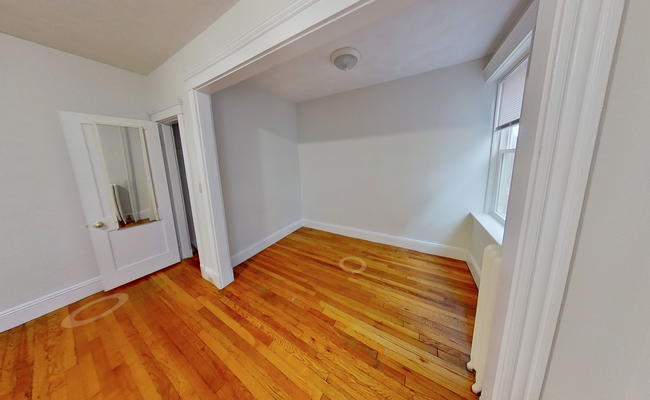 Building Photo - 5 Wigglesworth St