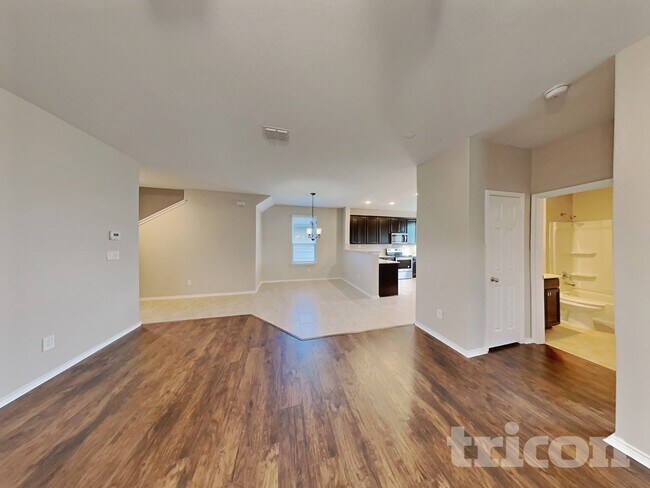 Building Photo - 10355 Dunlap