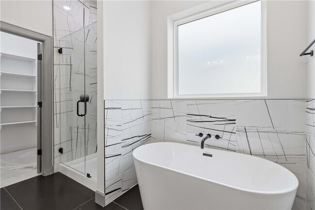 Foto del edificio - 980 Trestle Ln