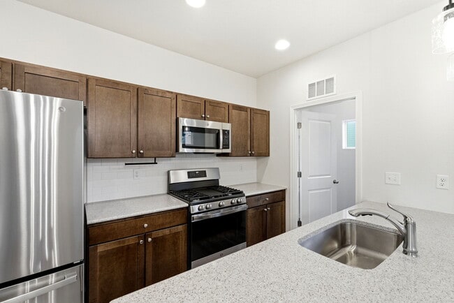 Building Photo - 7421 Marbled Wood Pt