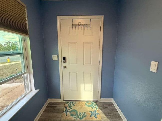 Building Photo - 128 Bluebeech St