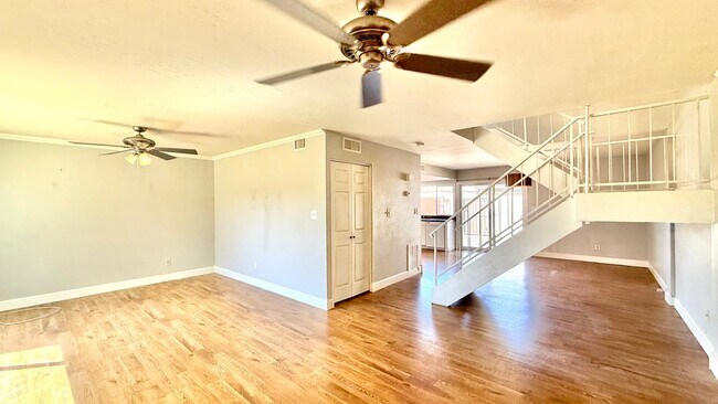 Building Photo - 3950 N Granite Reef Rd