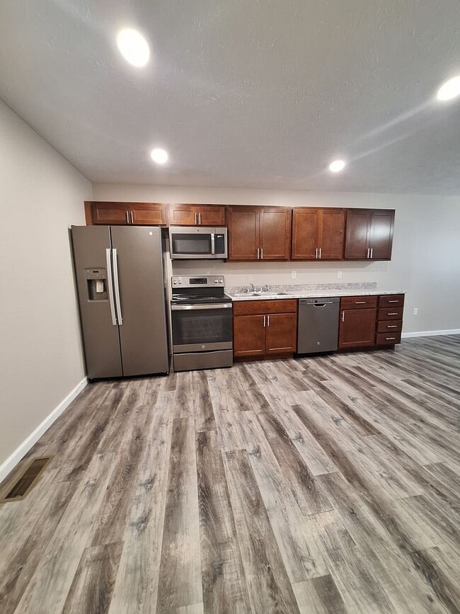 Building Photo - 2 bedroom apartment
