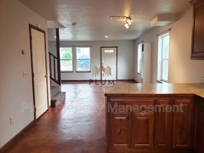 Foto del edificio - 2130 Mount Ave
