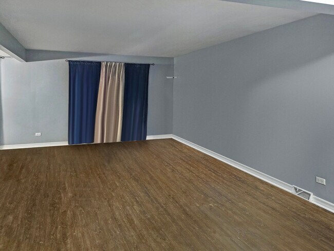 Foto del edificio - 301 Cornell Ave