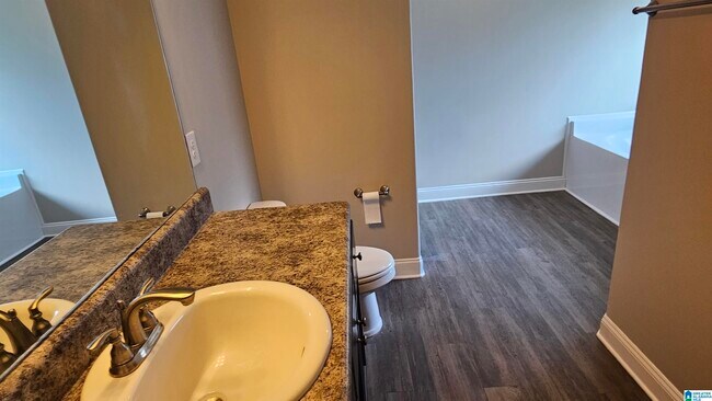 Foto del edificio - 228 Hillcrest Dr