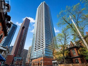 Building Photo - 609 Sherbourne St