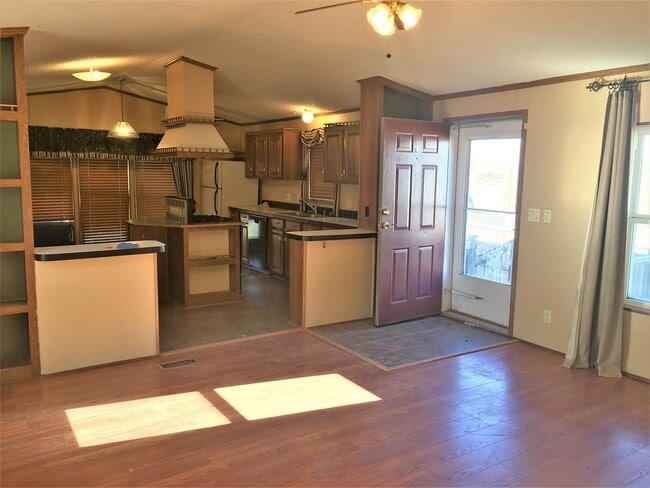 Building Photo - 337 Oregon Trail Way