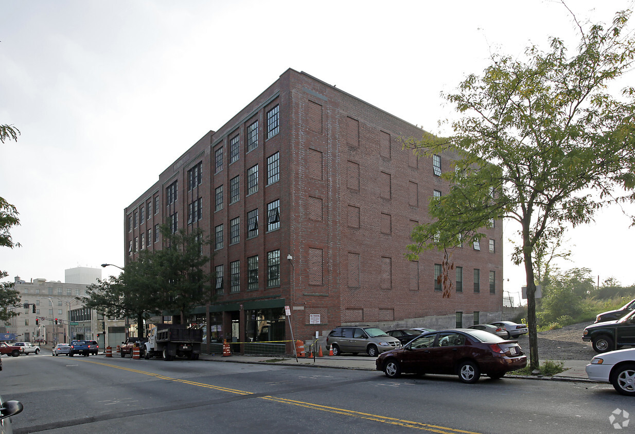 Building Photo - Hadley Apartments