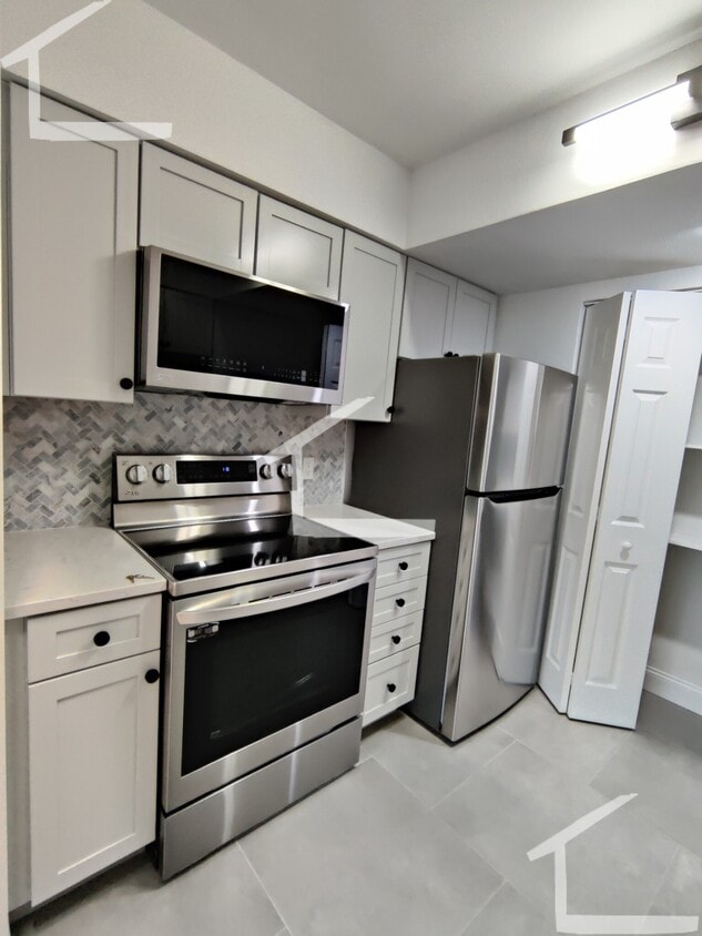 Foto principal - 1731 Beacon St