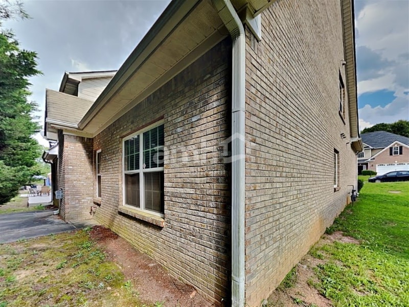 Primary Photo - 907 Yancey Ct