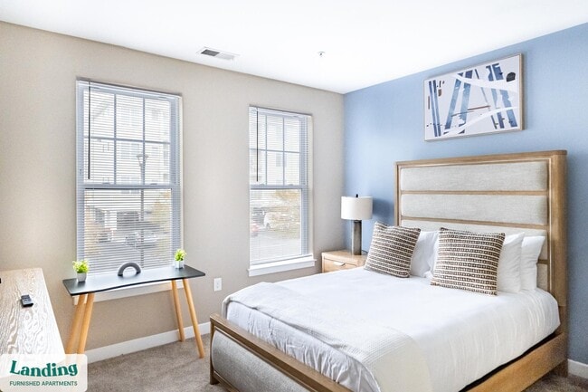 Foto del edificio - 6115 Tidewater Dr