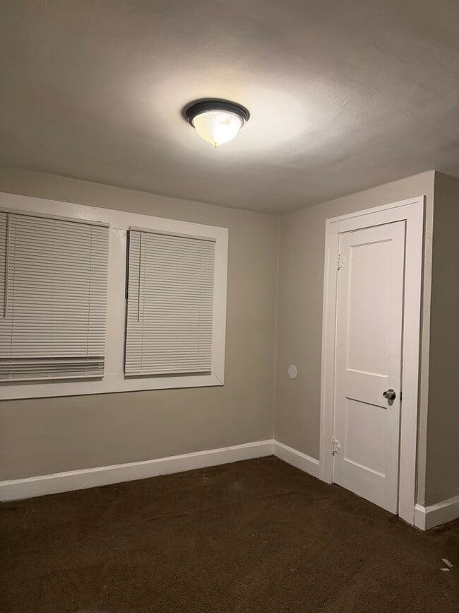 Foto del edificio - 861 N Drexel Ave