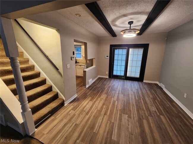 Foto del edificio - 8230 Garfield Blvd