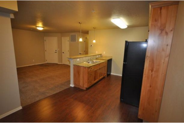 Building Photo - 5700 S Summit Creek Way