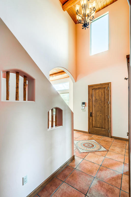 Building Photo - 1325 Calle Lago Dr