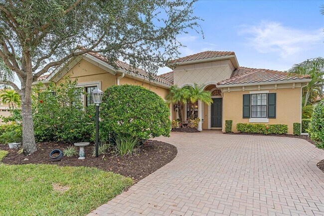 Building Photo - 7680 Silverwood Ct