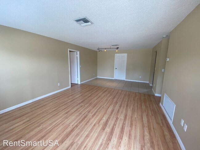 Foto del edificio - 3 br, 2 bath House - 1322 Deltona Blvd