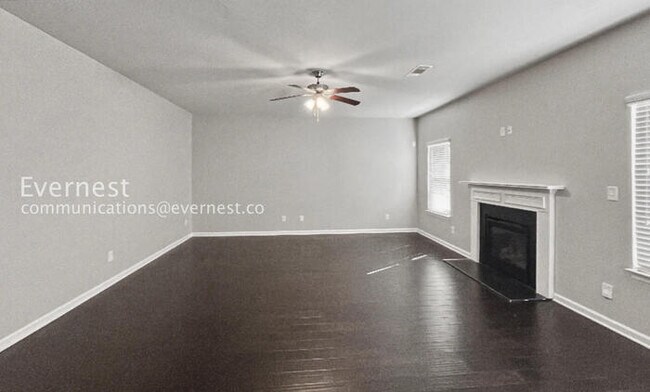 Foto del edificio - Beautiful 4-Bedroom Home: Comfort and Convenience Await / Pet-Friendly / Vouchers Accepted.