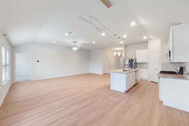 Foto del edificio - 13309 Arbor Hill Cove