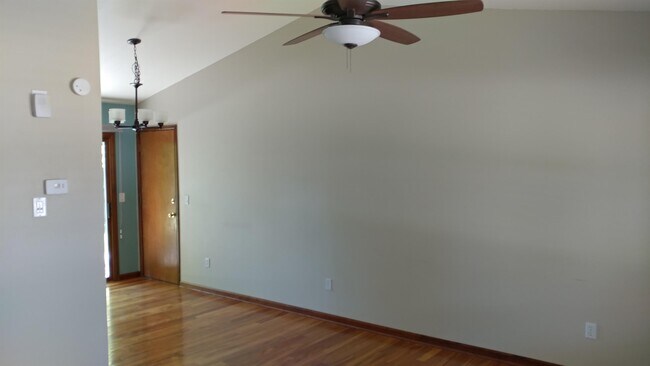 Building Photo - 2900 Eindborough Dr